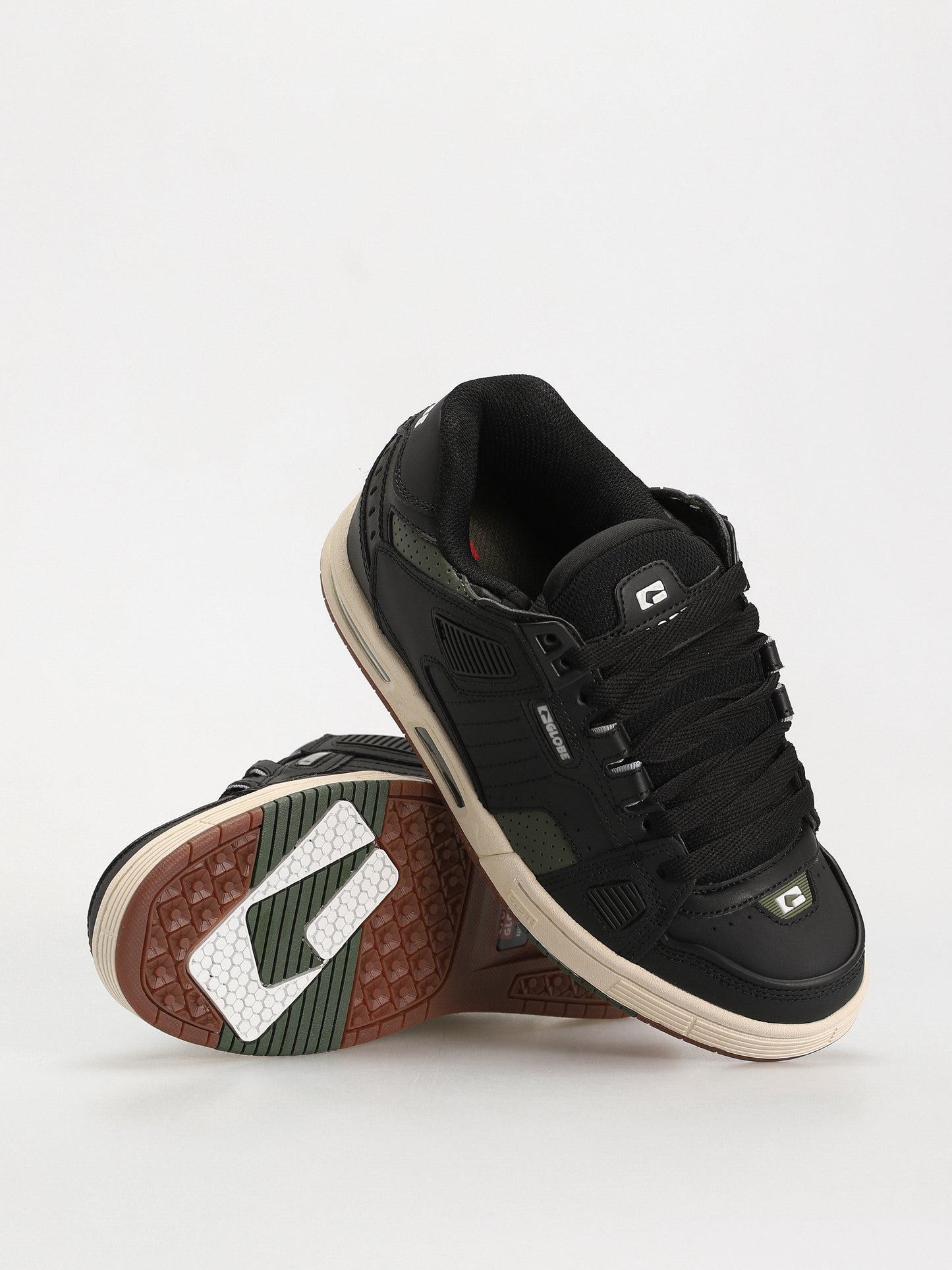 Sabre Black / Combat
