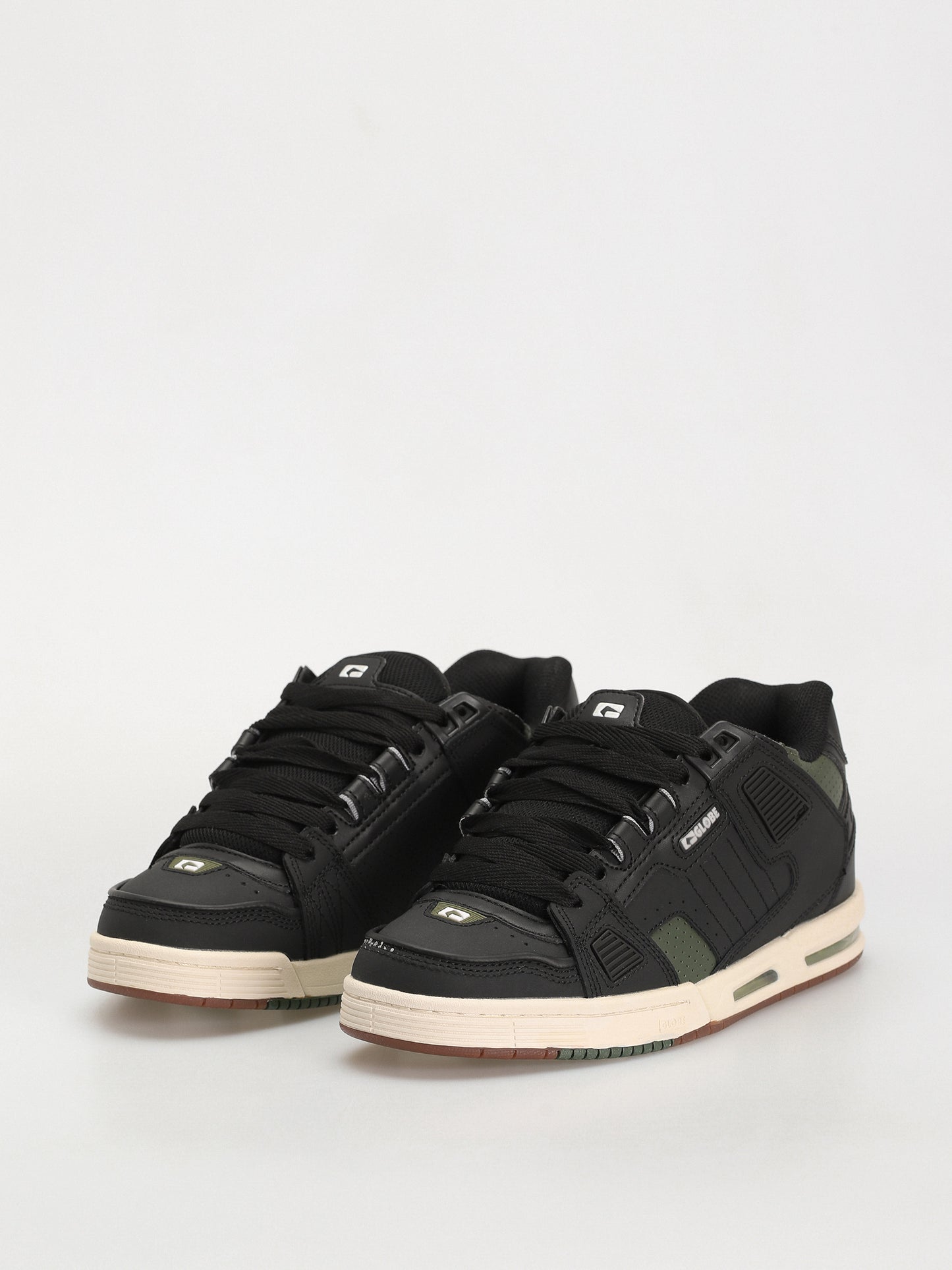 Sabre Black / Combat